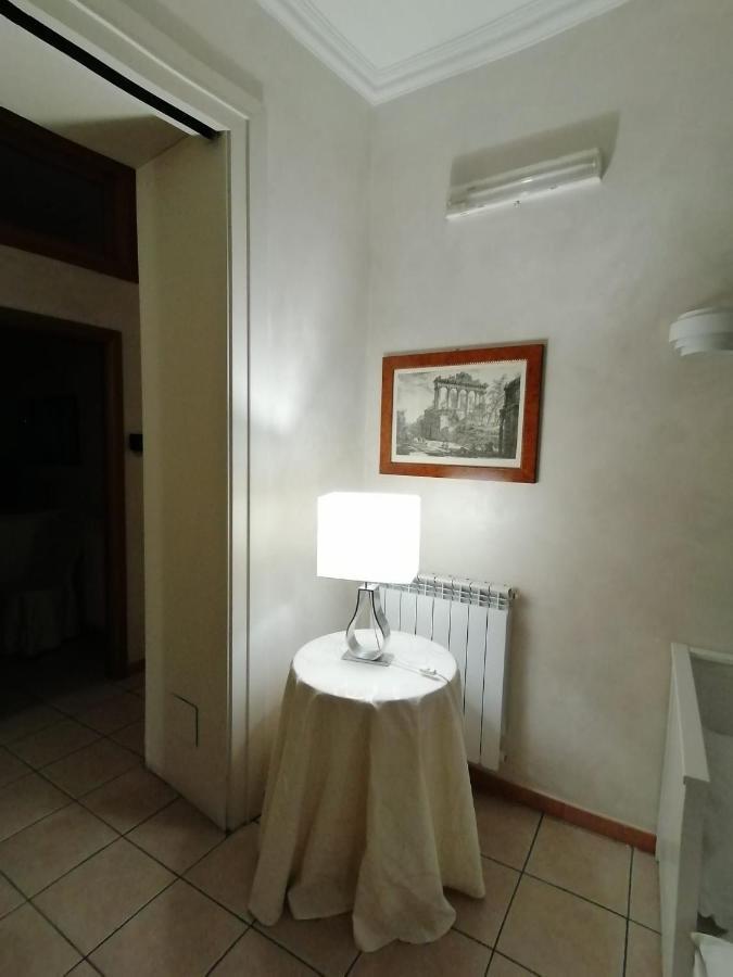 Apartment Julia Guesthouse Rome Exterior photo
